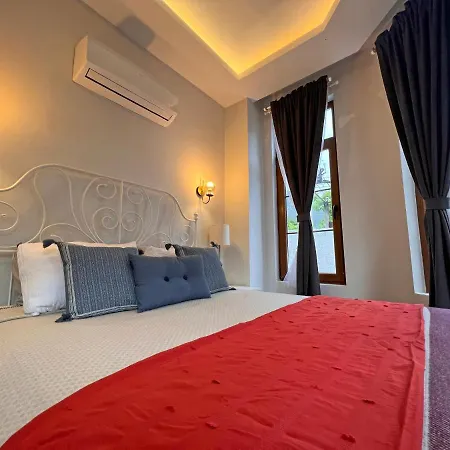 La Boutique Vera * פאטהיה