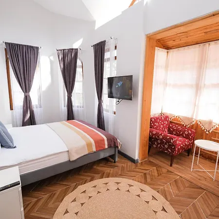 La Boutique Vera * פאטהיה