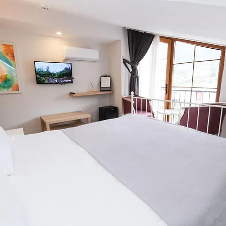 La Boutique Vera פאטהיה